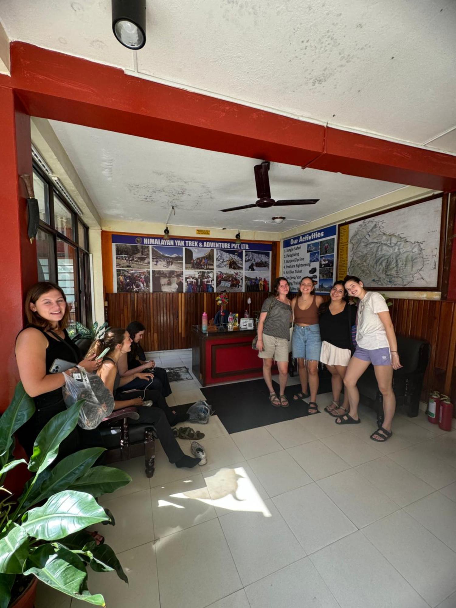 Butterfly Lodge Pokhara Luaran gambar
